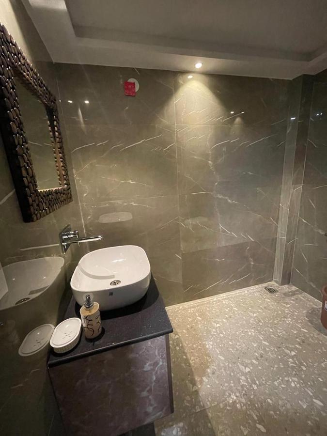 Flxho Uno - Serviced Apartment & Rooms - Golf Course Road Gurgaon Exterior foto